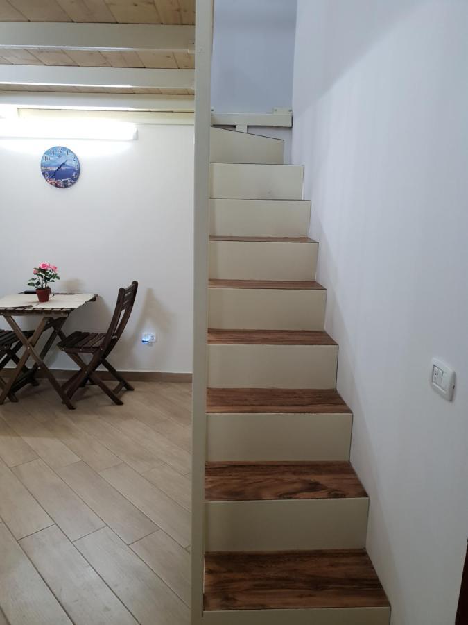 Casa Basile 15 Bed and Breakfast Νάπολη Εξωτερικό φωτογραφία